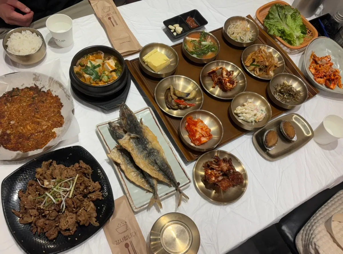 Table full of side dishes at Yun Sikdang