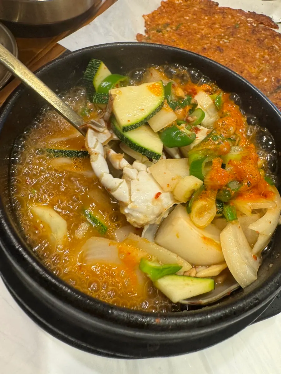 Side dishes eaten alongside rice at Yun Sikdang