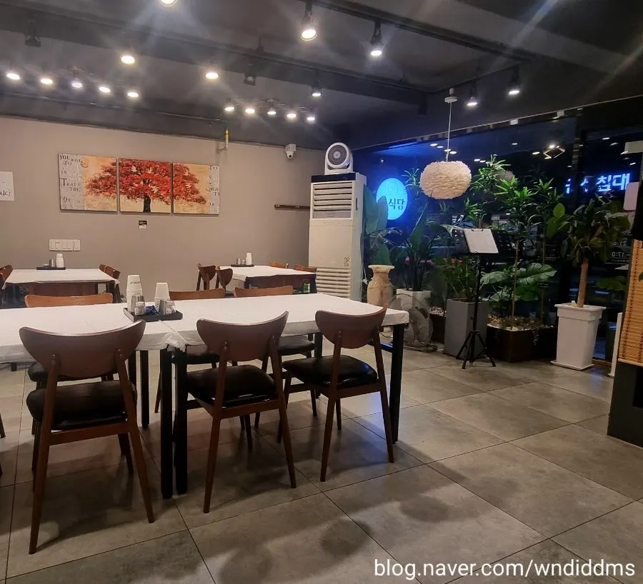 Interior tables of Yun Sikdang photographed after guests cleared out