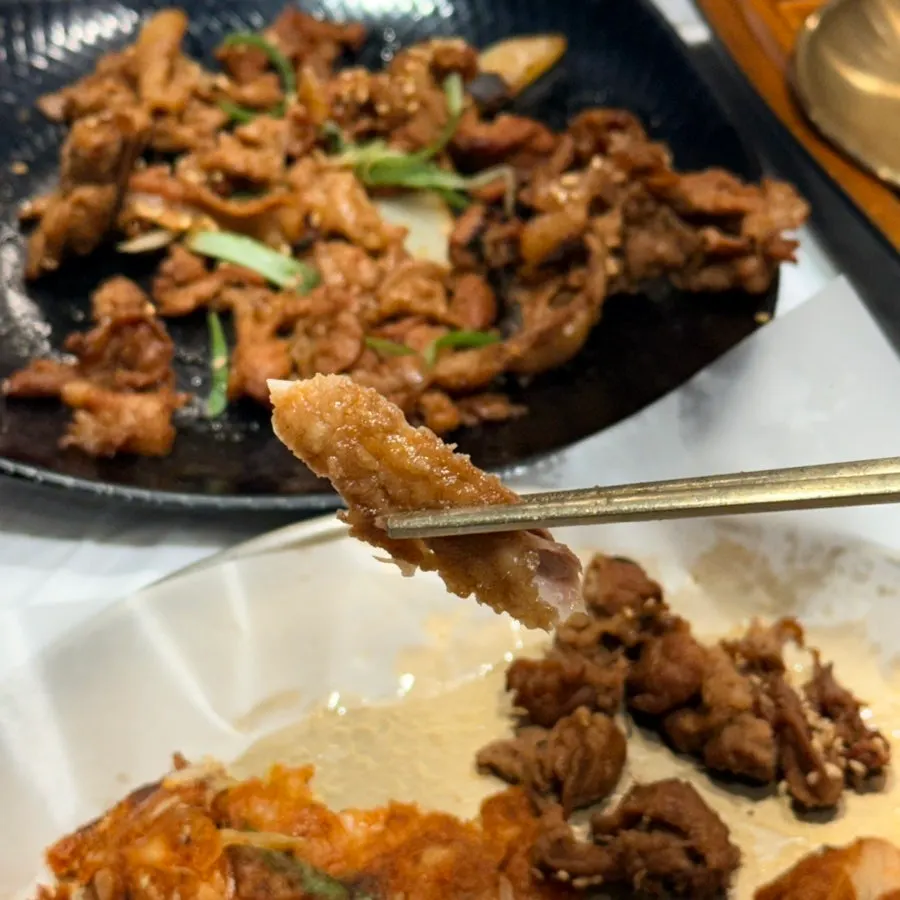 공기밥과 함께한 윤식당 정식 한 상