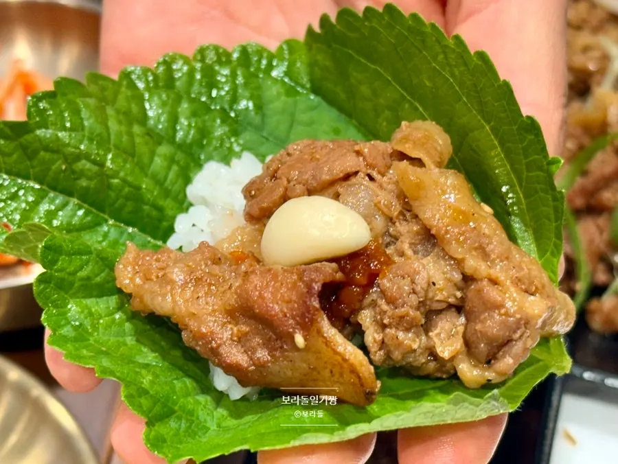 Yun Sikdang's crab doenjang jjigae