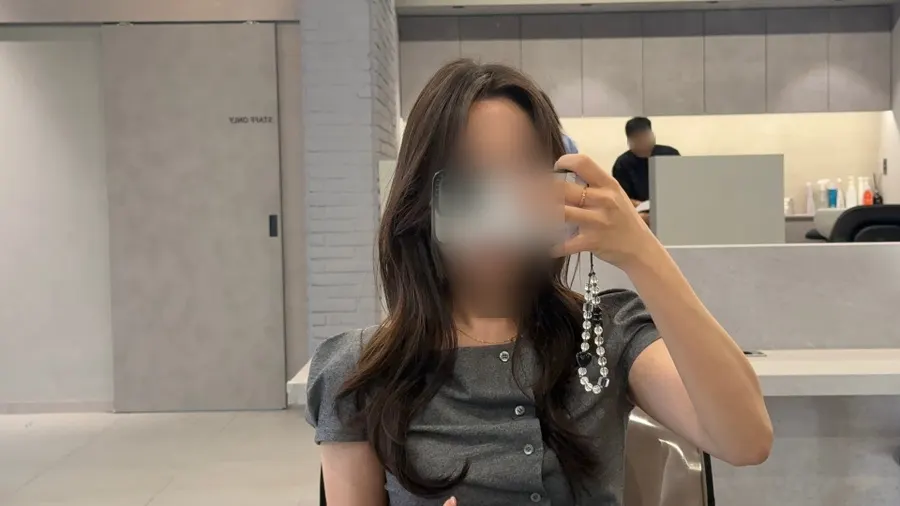 Side hair blended along the face line