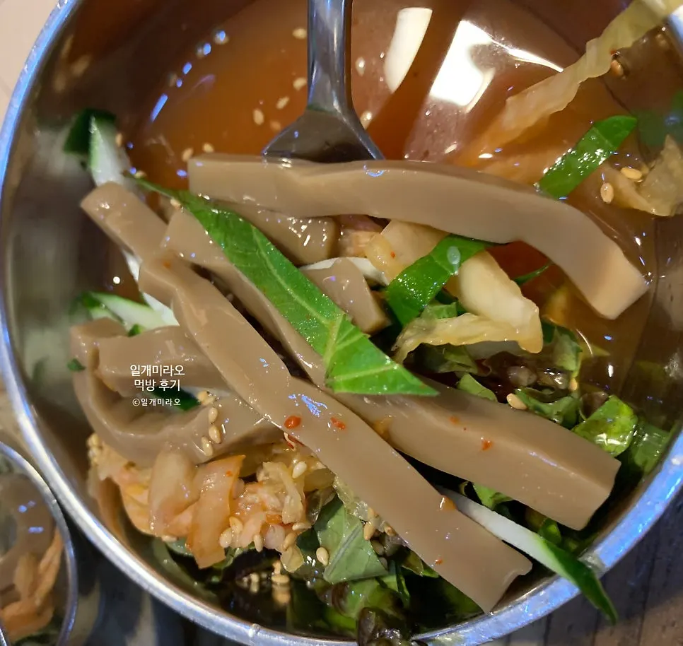 Muk-sabal served alongside the pork belly
