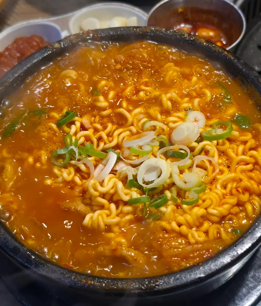 A bowl of rice served on a stand