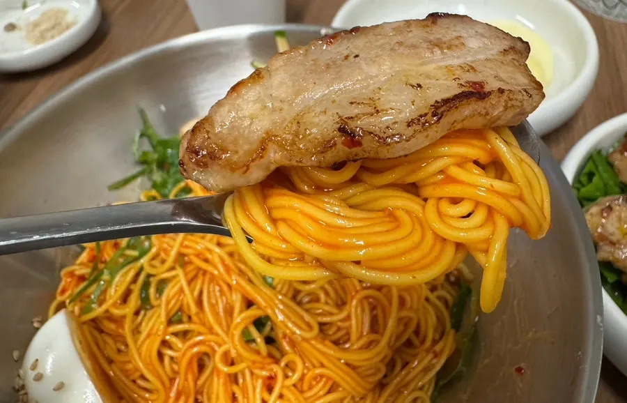 A bowl of refreshing mulbibim noodles with cool broth