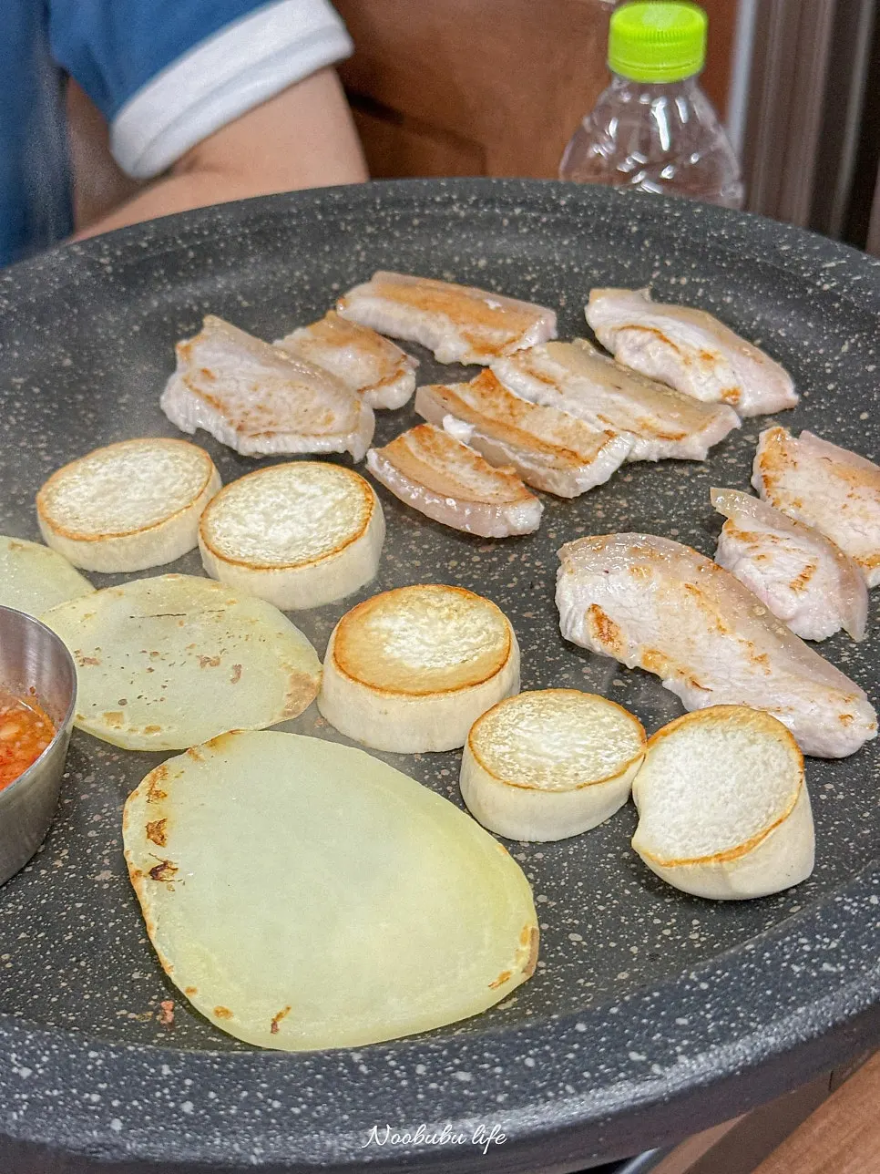 Special pork belly grilling on the pan