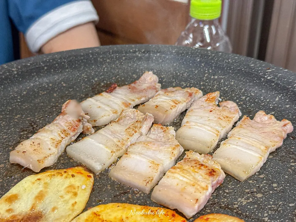 Special pork belly dipped in salt