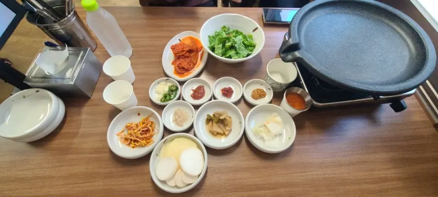 Sign explaining how to enjoy Matdongsam's food properly