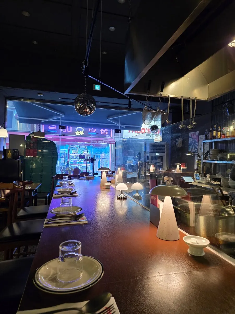 Cozy interior atmosphere at Matgim