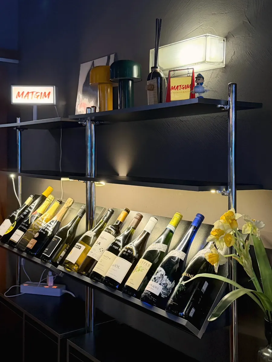 Wine display area at Matgim
