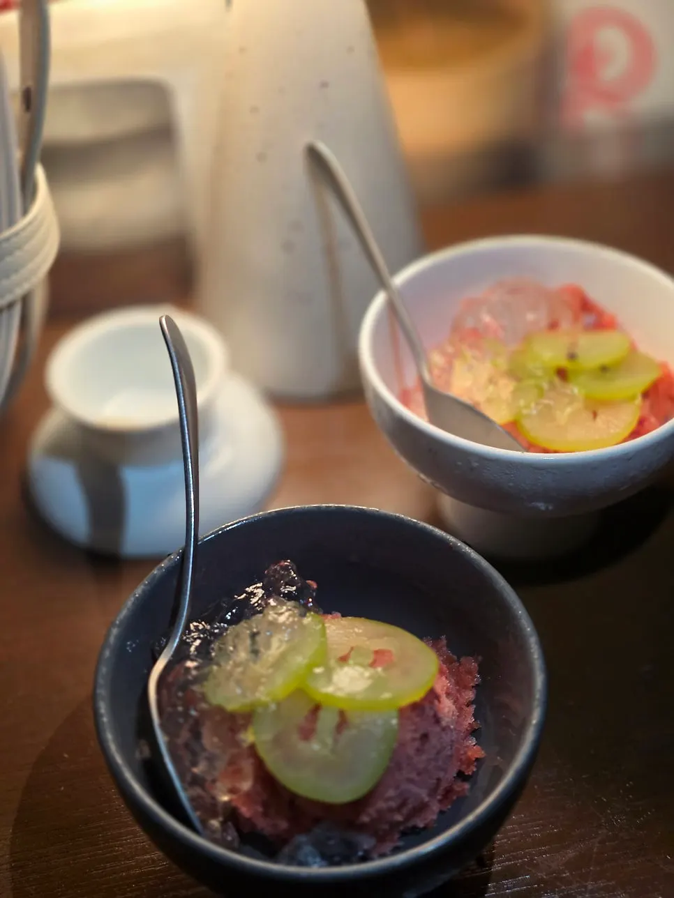 Sherbet topped with jelly and fruit slices