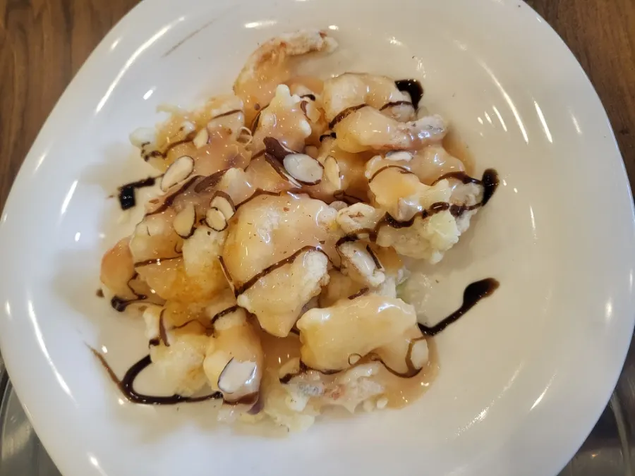 밥과 반찬을 담을 수 있는 메이웨이 셀프바