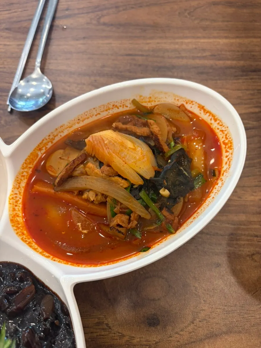 1인세트의 짬뽕 클로즈업