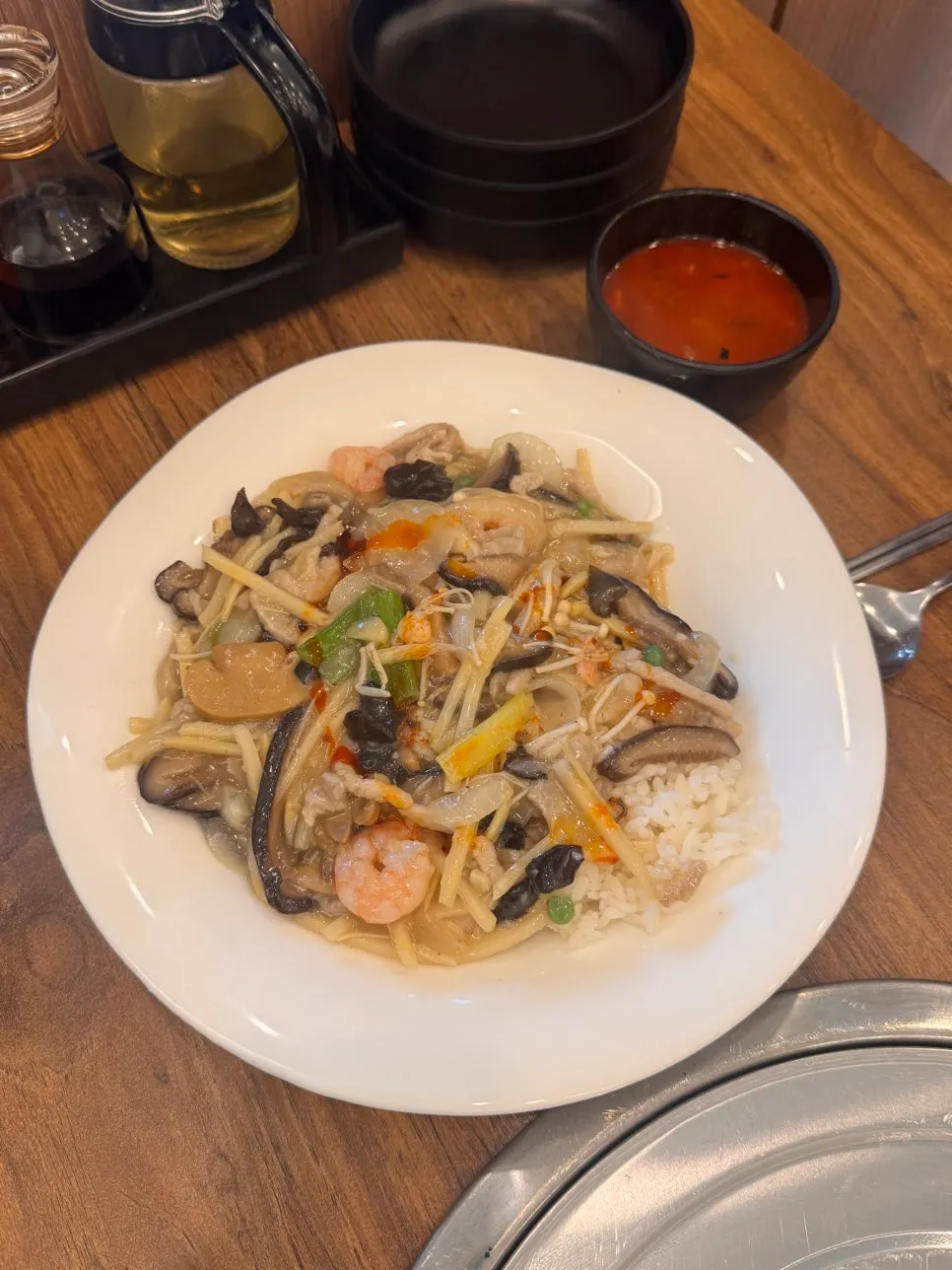Yusanseul rice drizzled with chili oil