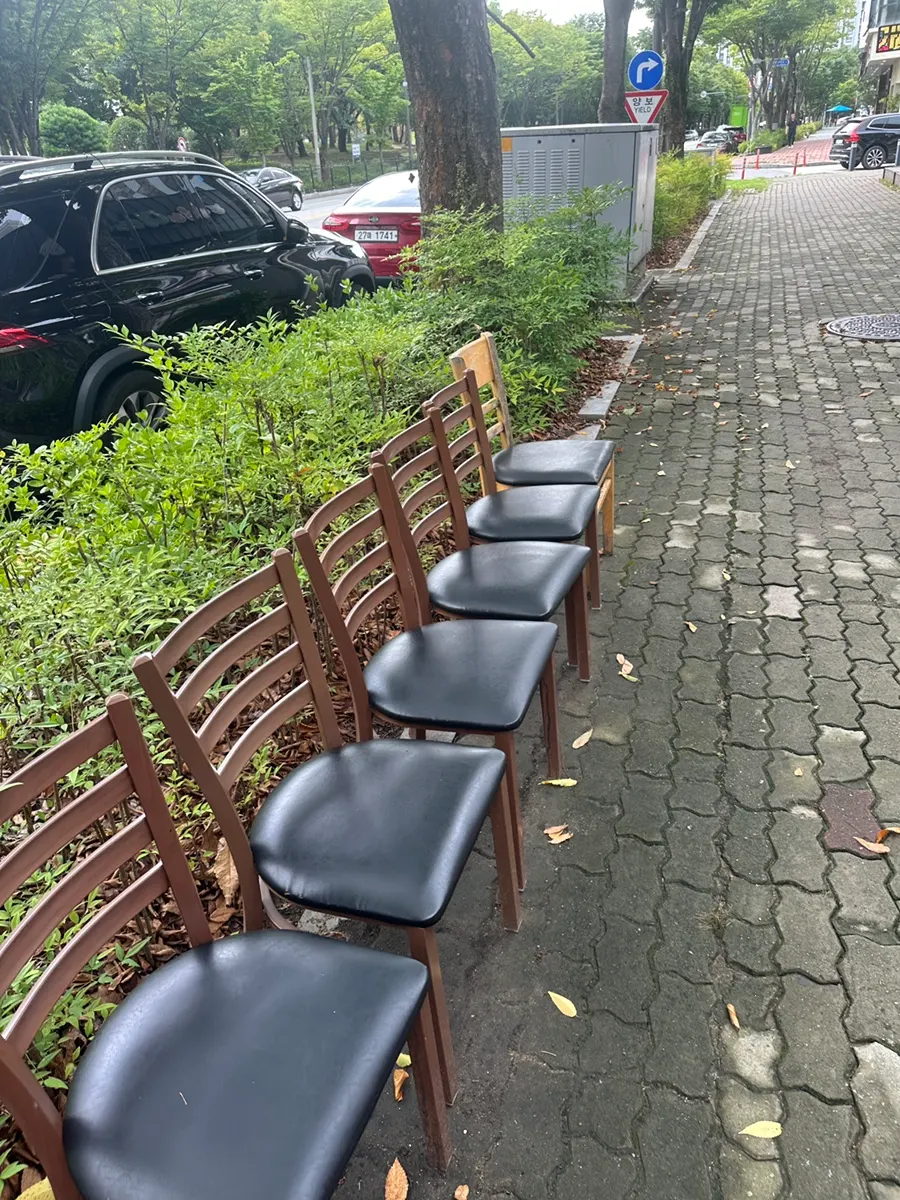 메이웨이 매장 입구 쪽 세로 사진