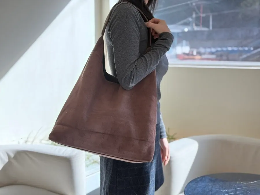 Meda Bag suede bag chosen as an everyday winter bag
