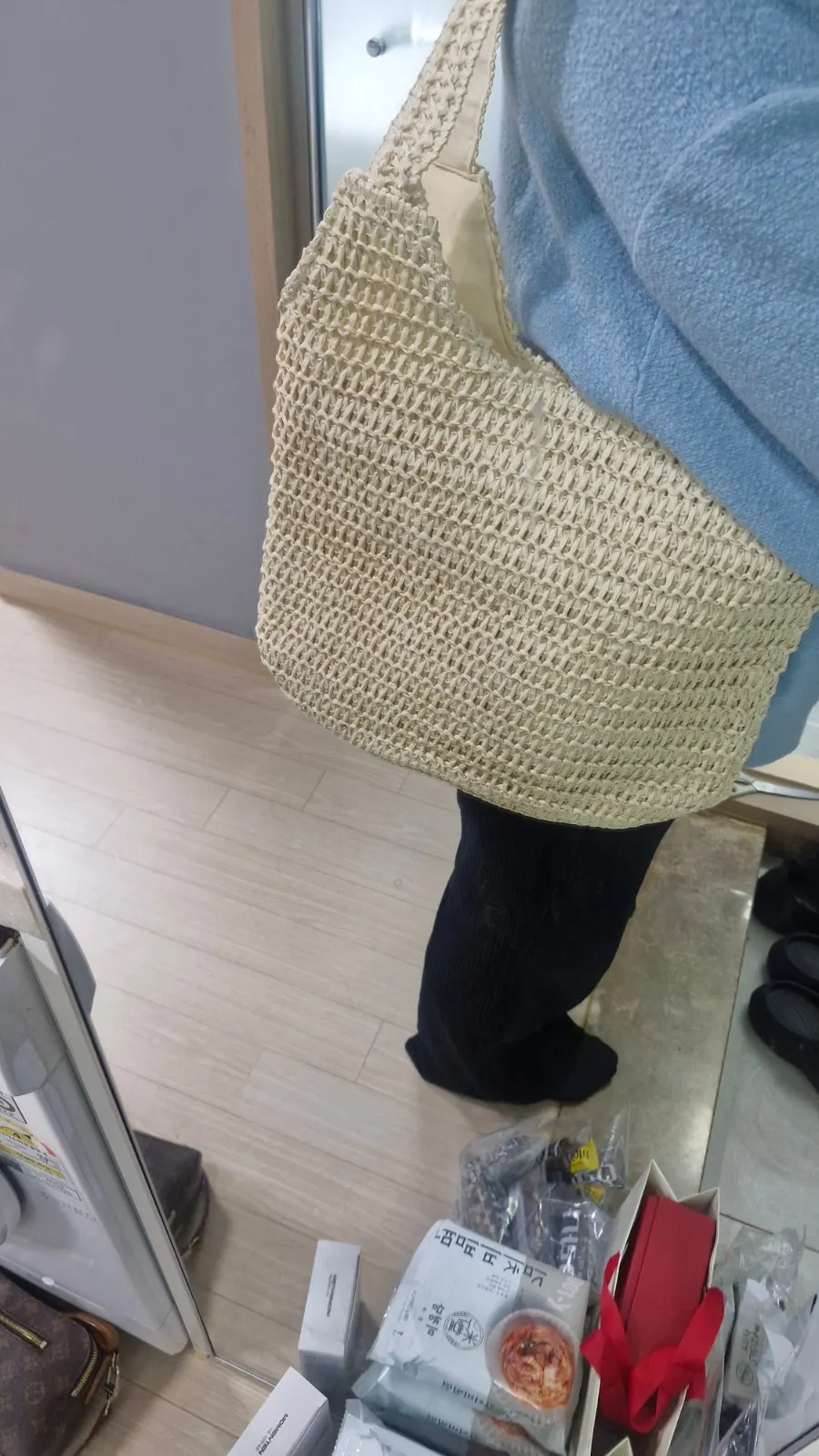 Summer net bag adding a resort-like feel