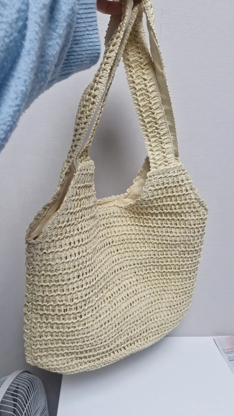 Natural weave pattern of the Meda Bag summer bag