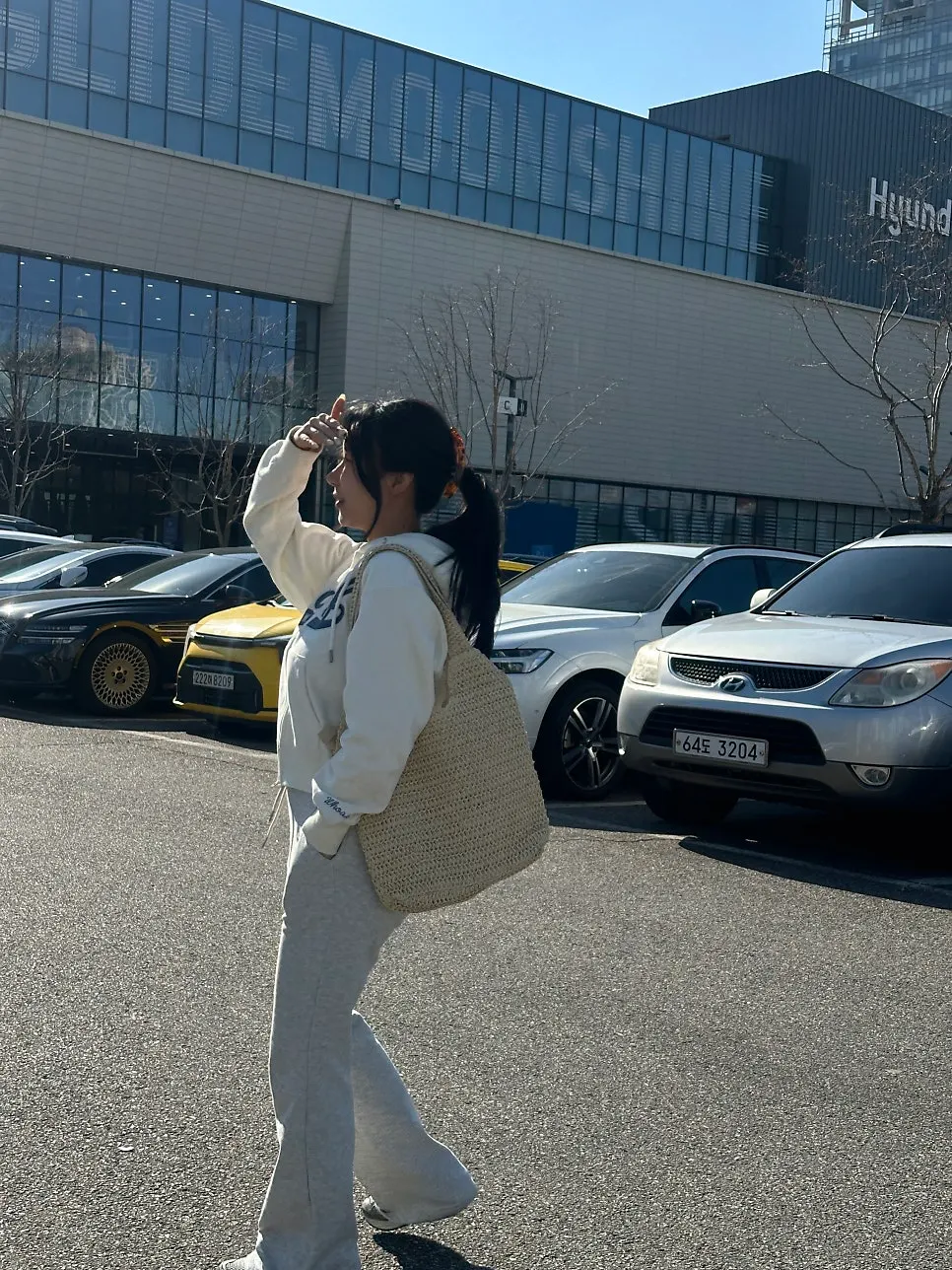 메다백 라탄 숄더백의 짜임과 형태