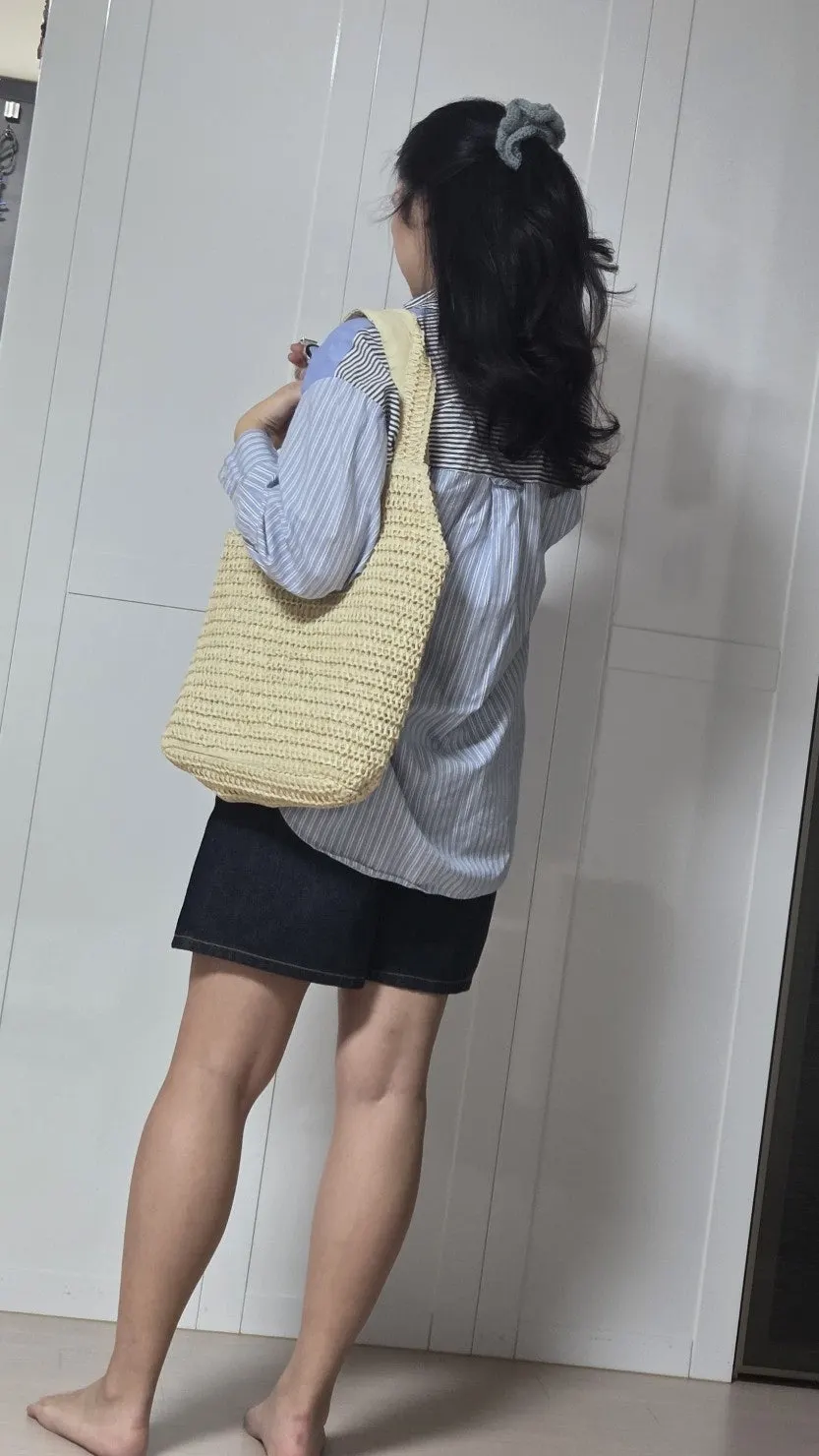 여름옷과 함께 들어본 메다백 베이지 라탄가방