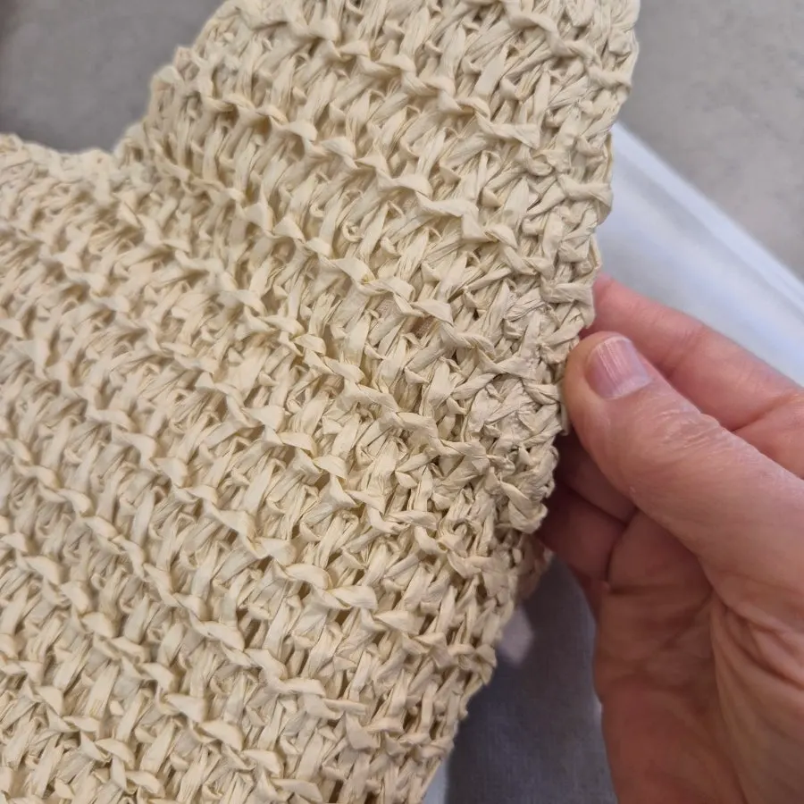 Beige rattan bag I would like to carry on a summer trip