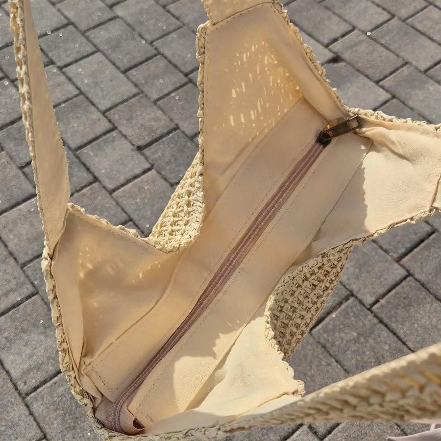 Beige Meda Bag rattan shoulder bag worn on the shoulder