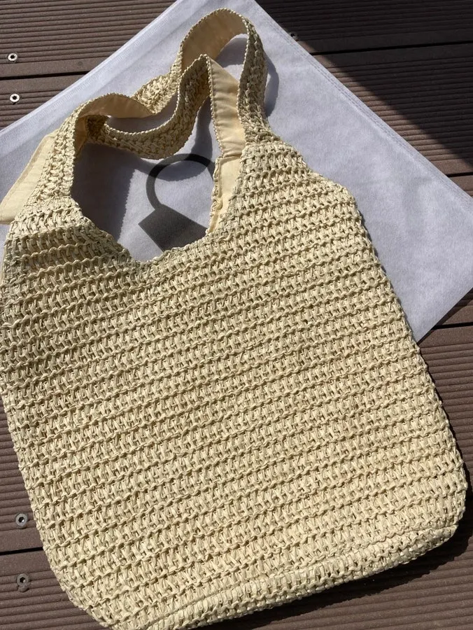 Meda Bag rattan bag delivered in a dust bag