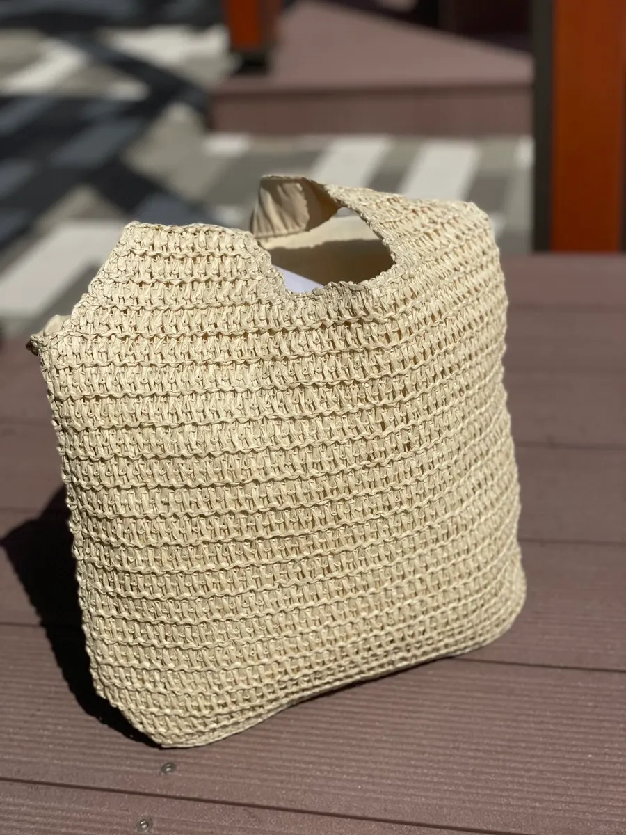 Meda Bag interior compartments for separating items