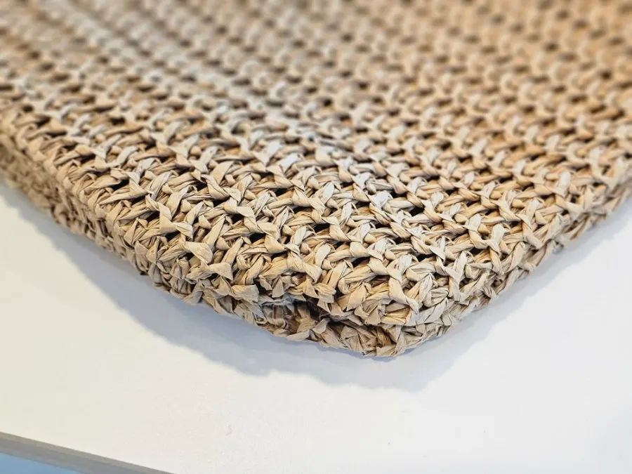 Rattan bag opening with a zipper closure