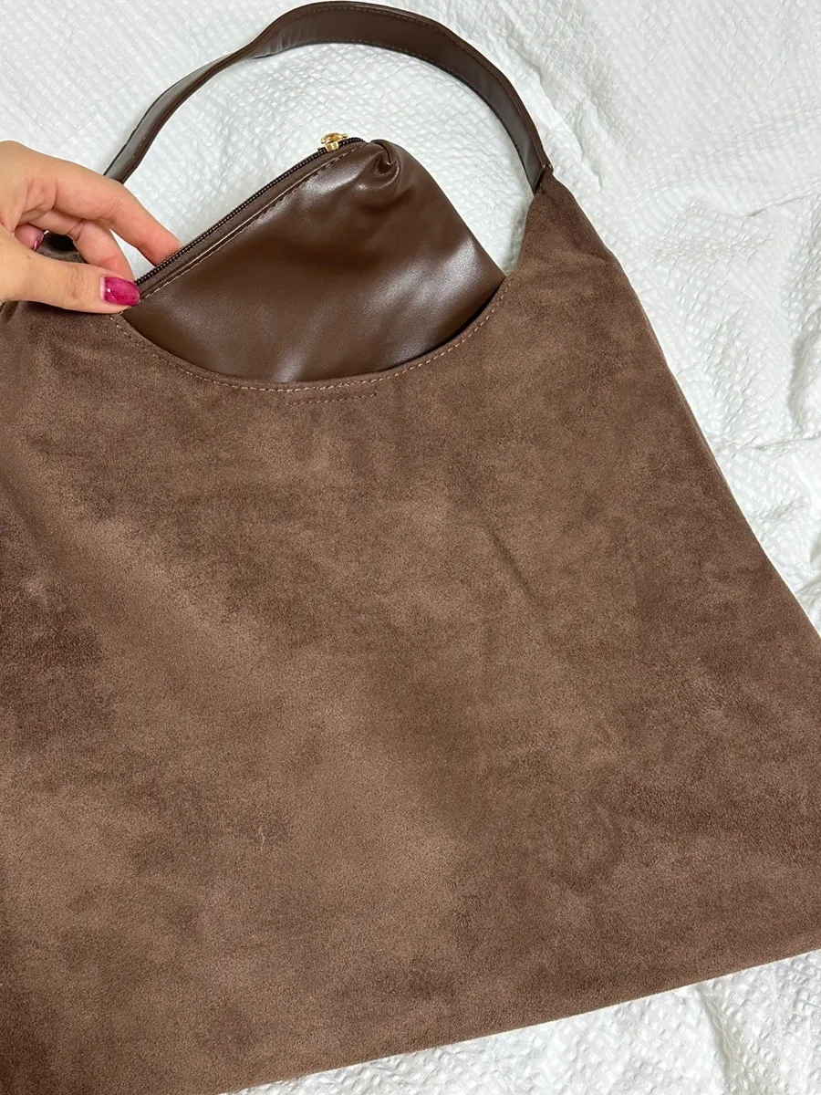 Inner pouch included with the Meda Bag suede bag