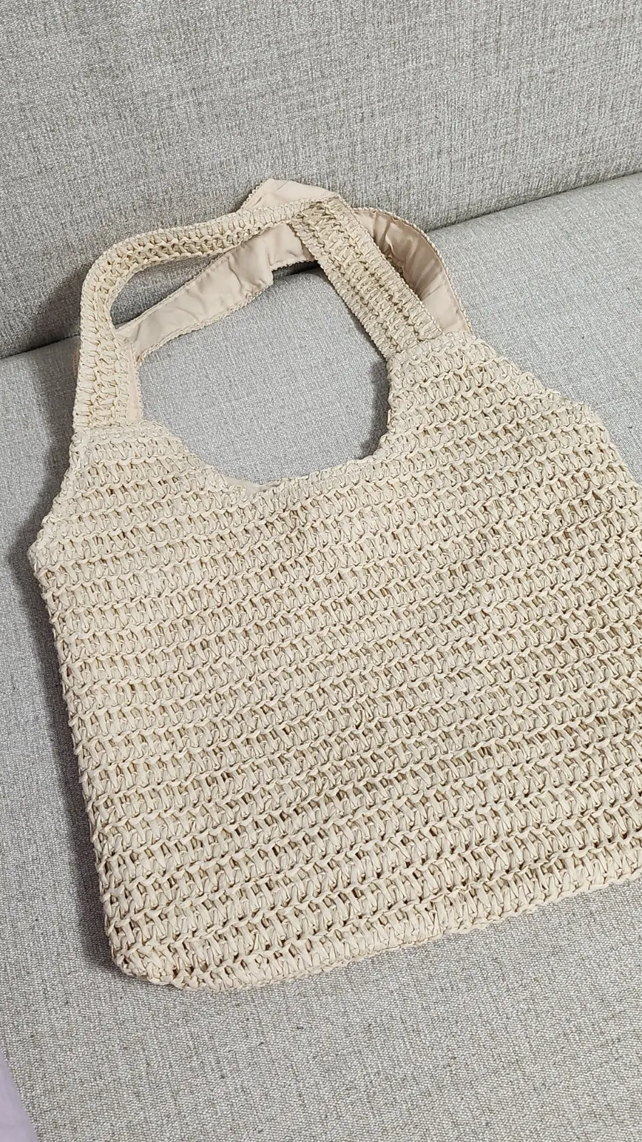 Unboxing the Meda Bag rattan bag received with its dust bag