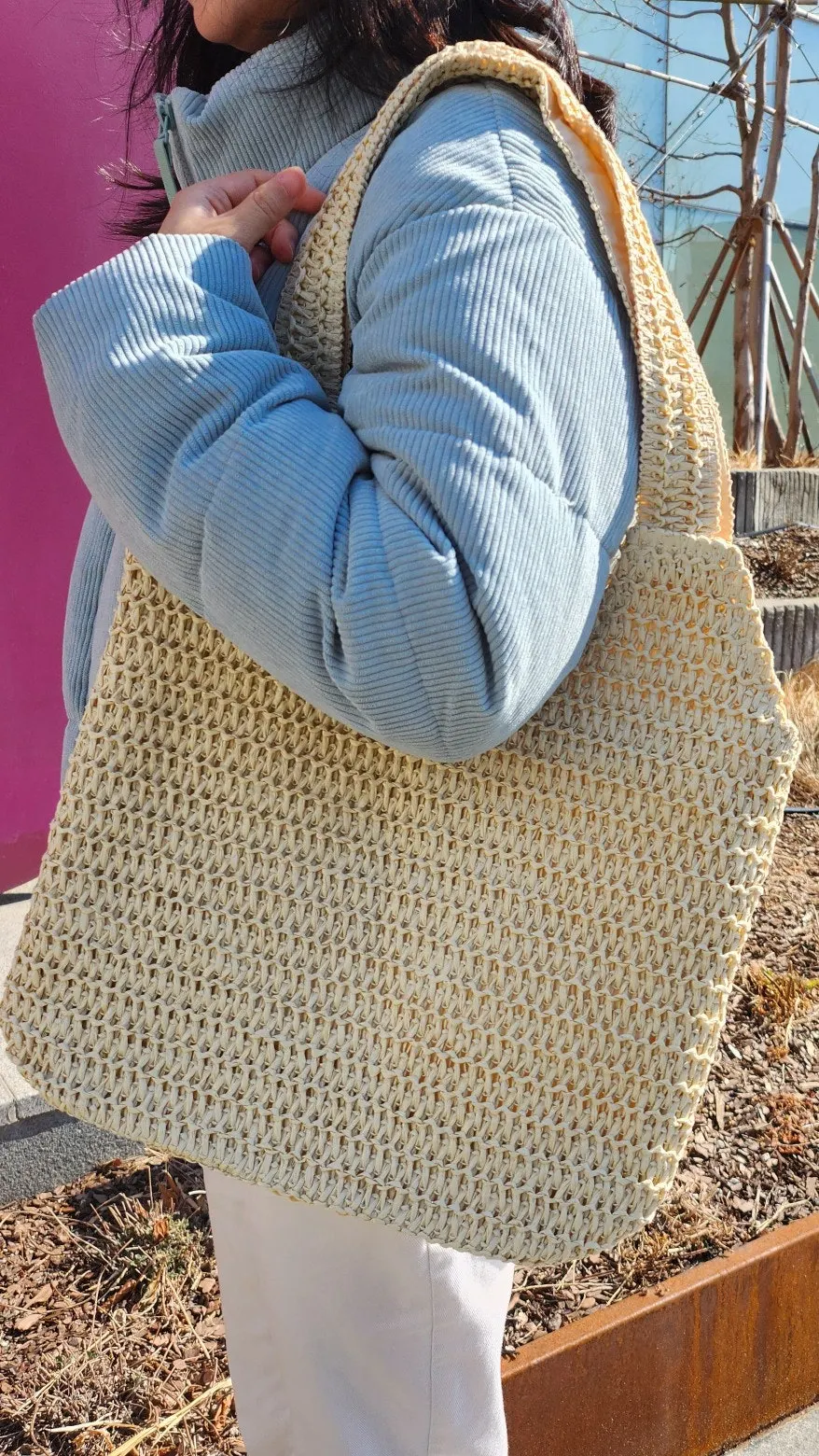 Meda Bag rattan bag carried as a lightweight secondary bag