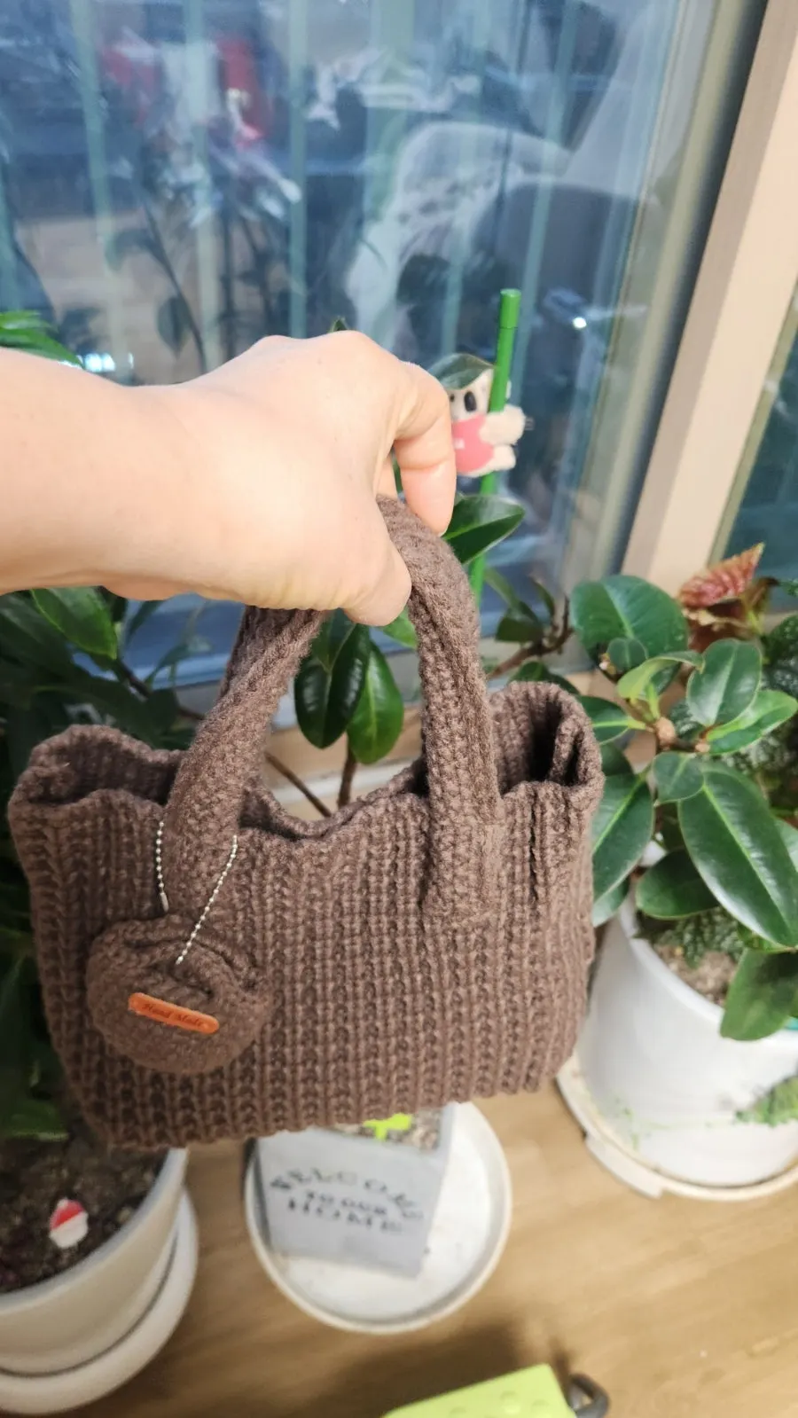 Knit-material mini tote bag