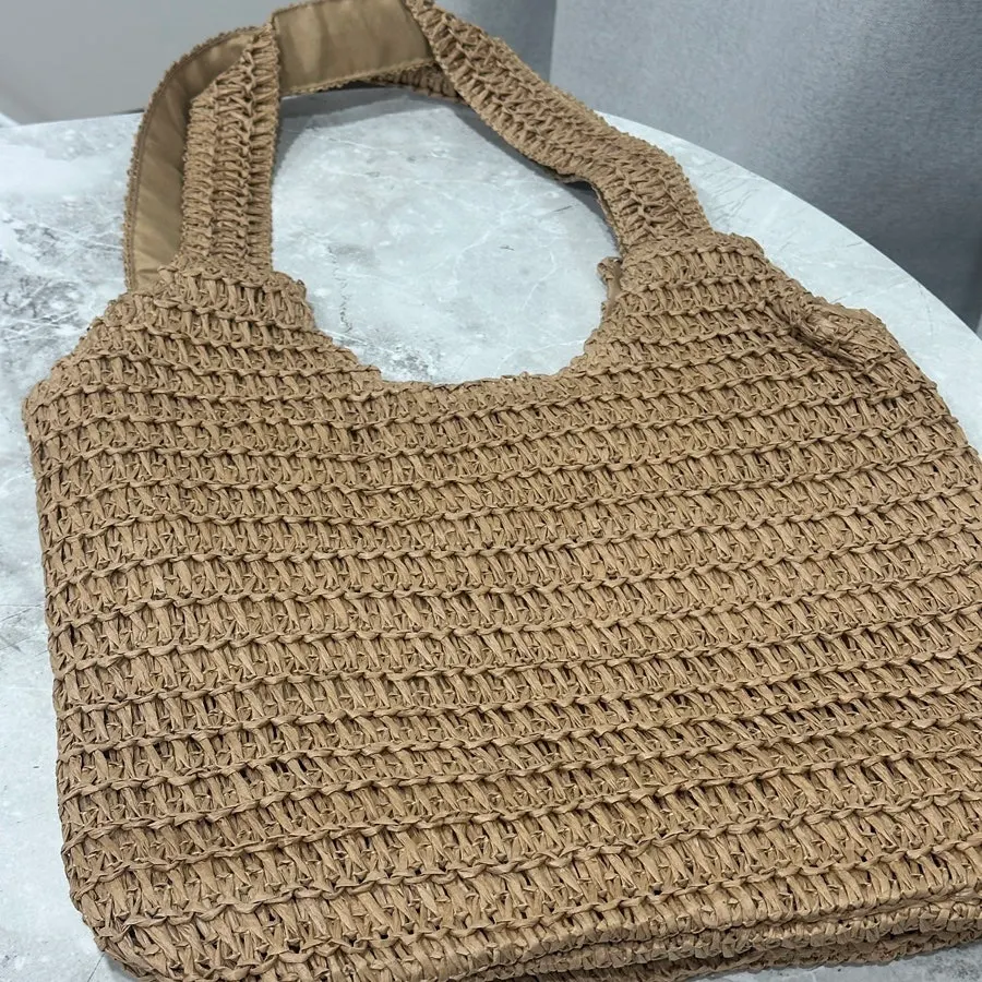 Meda Bag rattan shoulder bag with a natural look