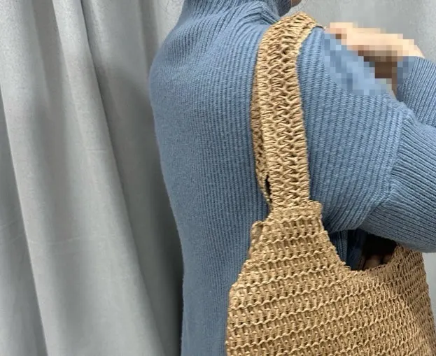 Meda Bag rattan shoulder bag worn on the shoulder
