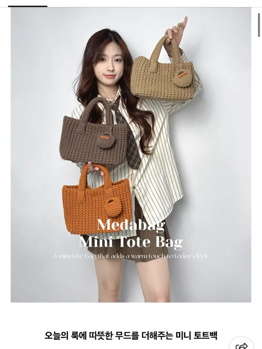 Mini knit dot bags in several colors