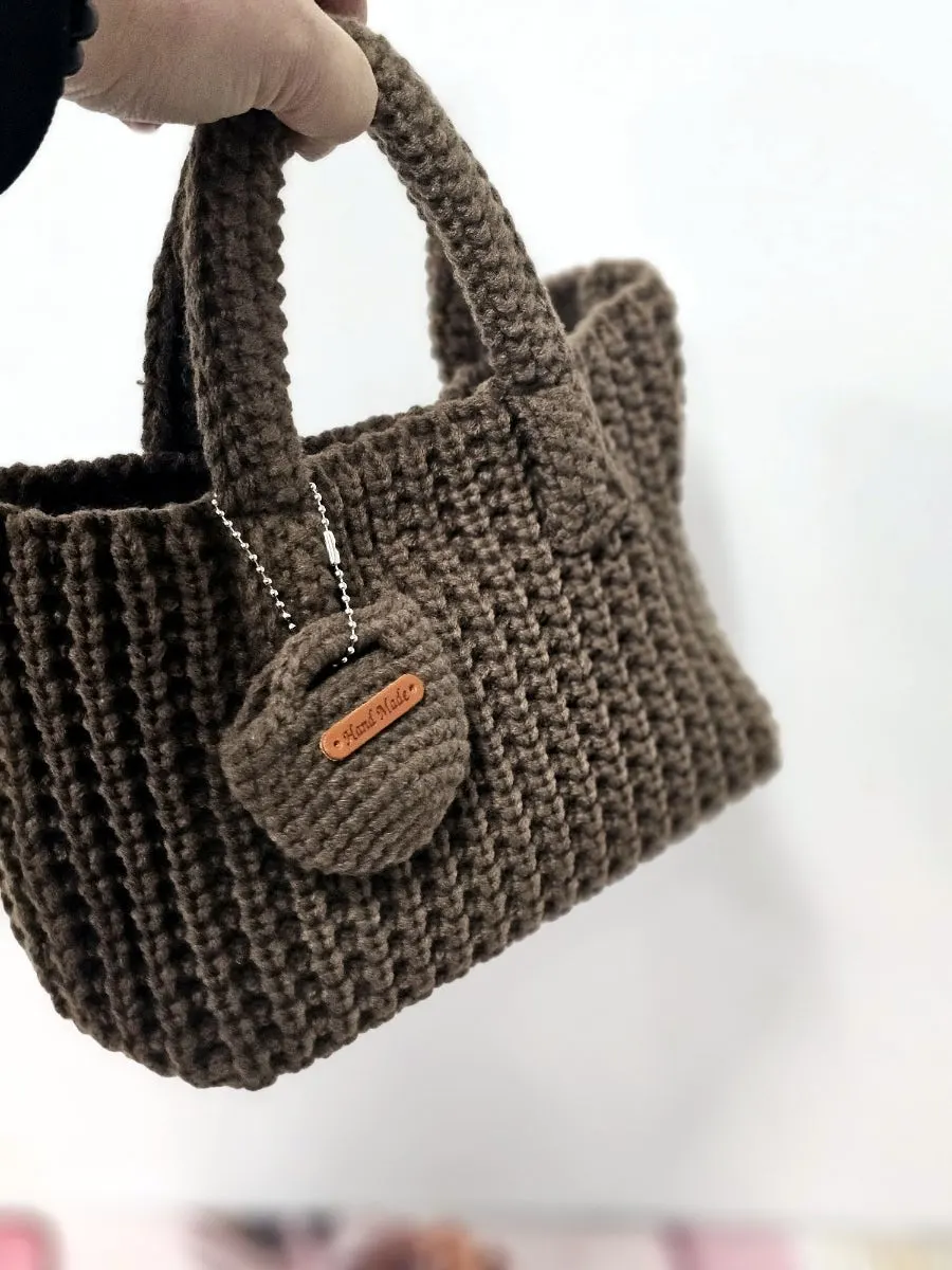 Meda Bag mini bag used to hold everyday essentials