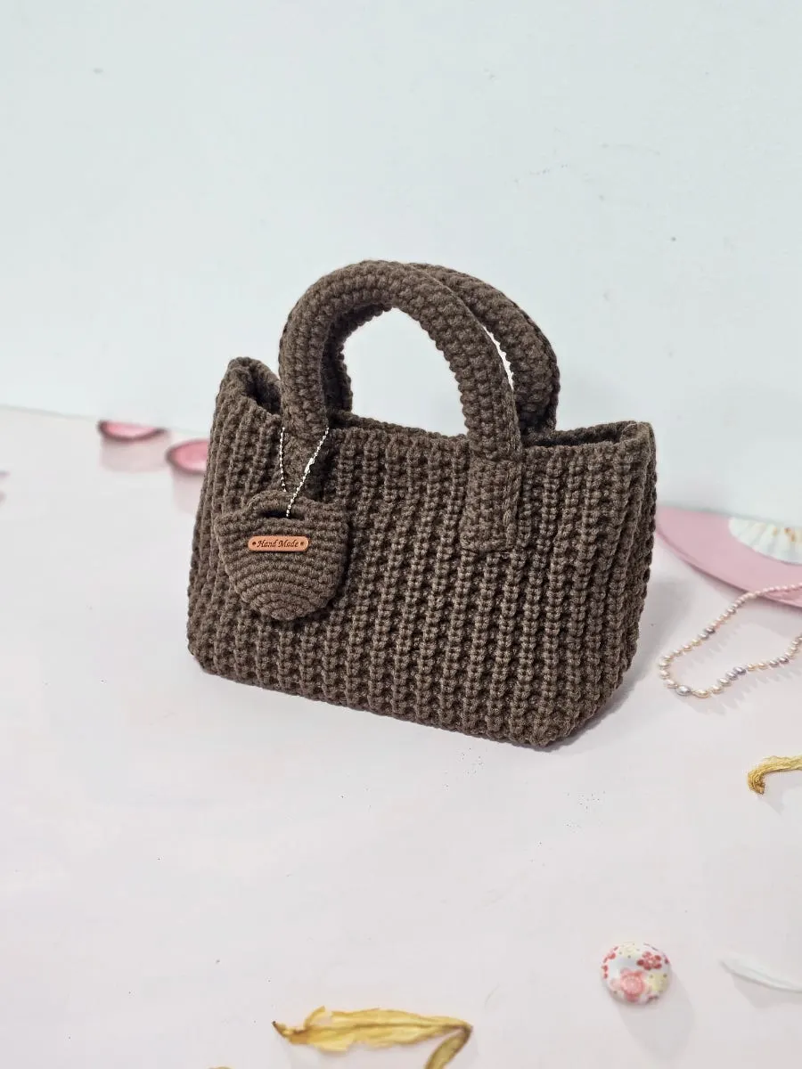 Meda Bag mini bag used for commuting and light outings
