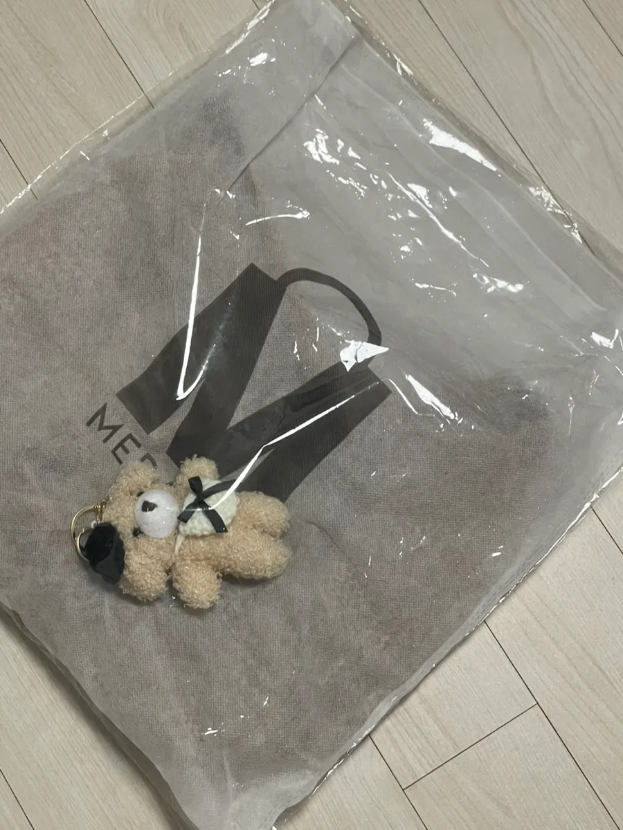해변 나들이에 챙긴 메다백 대용량 라탄백