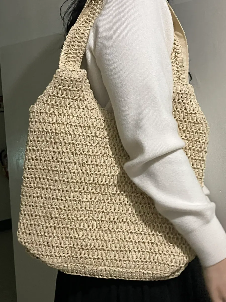 Rattan-style bag used with a simple summer outfit