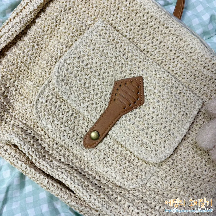Meda straw rattan bag introduced for travel