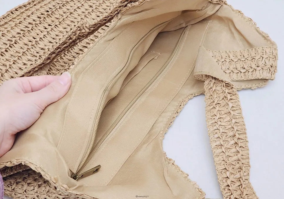 Finishing detail of the Meda Bag rattan bag