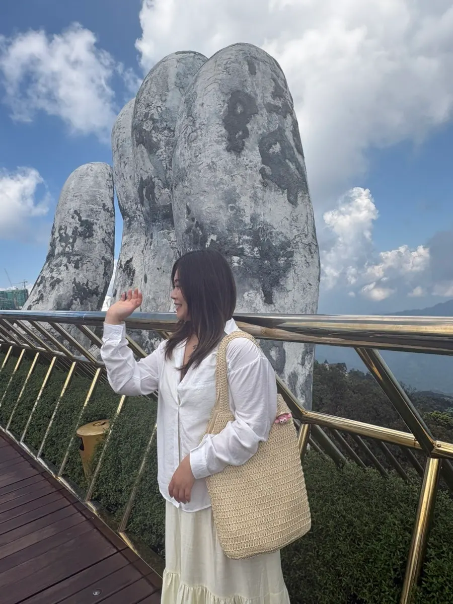 다낭 바나힐에서 함께한 메다백 라탄 숄더백