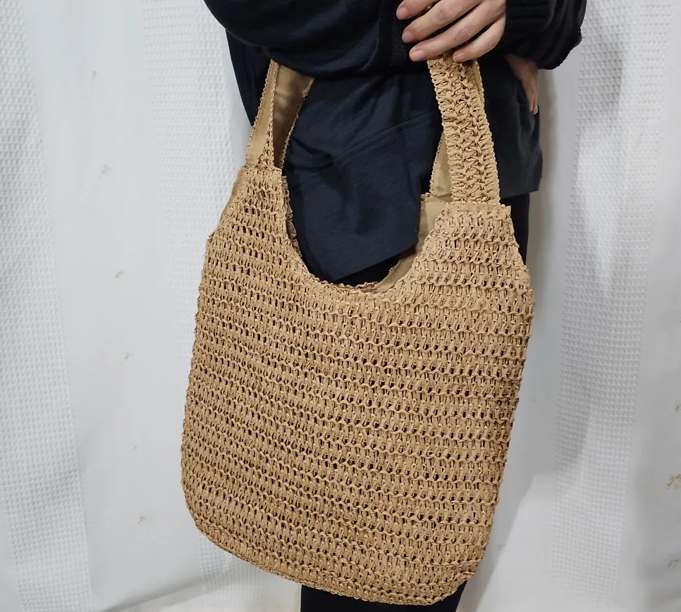 Meda Bag rattan shoulder bag in a calm brown color