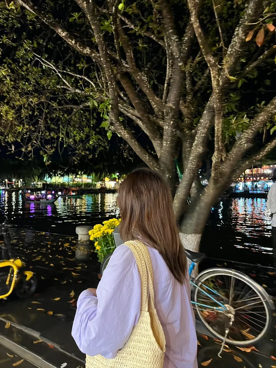 호이안 야간 일정에 함께한 라탄 숄더백