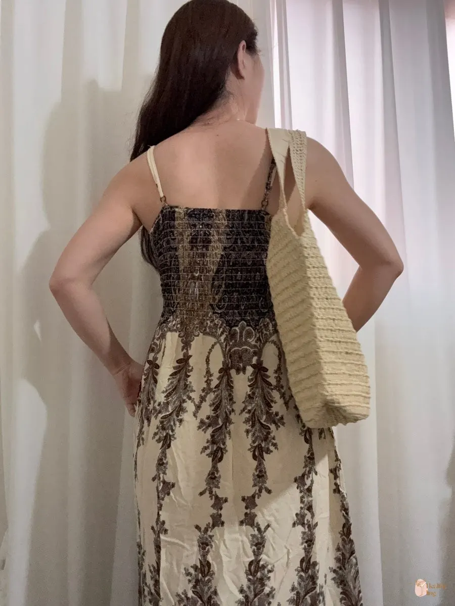Summer dress with the Meda Bag resort rattan bag