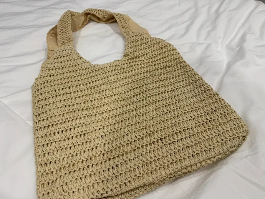 Rattan shoulder bag for travel packing