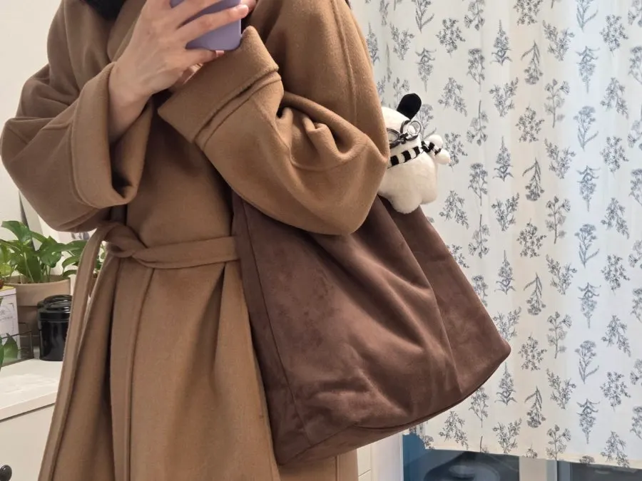 Suede texture of a camel Meda Bag