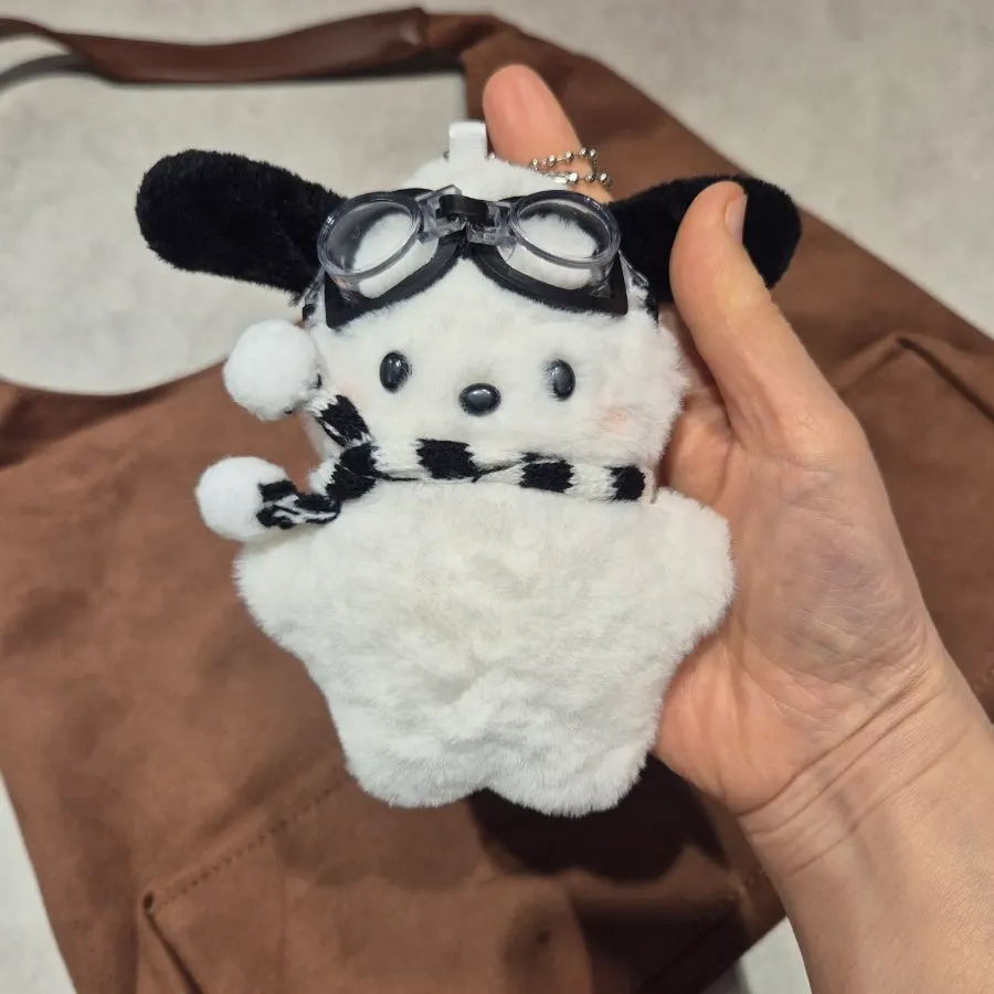 Dog doll received with the Meda Bag shoulder bag