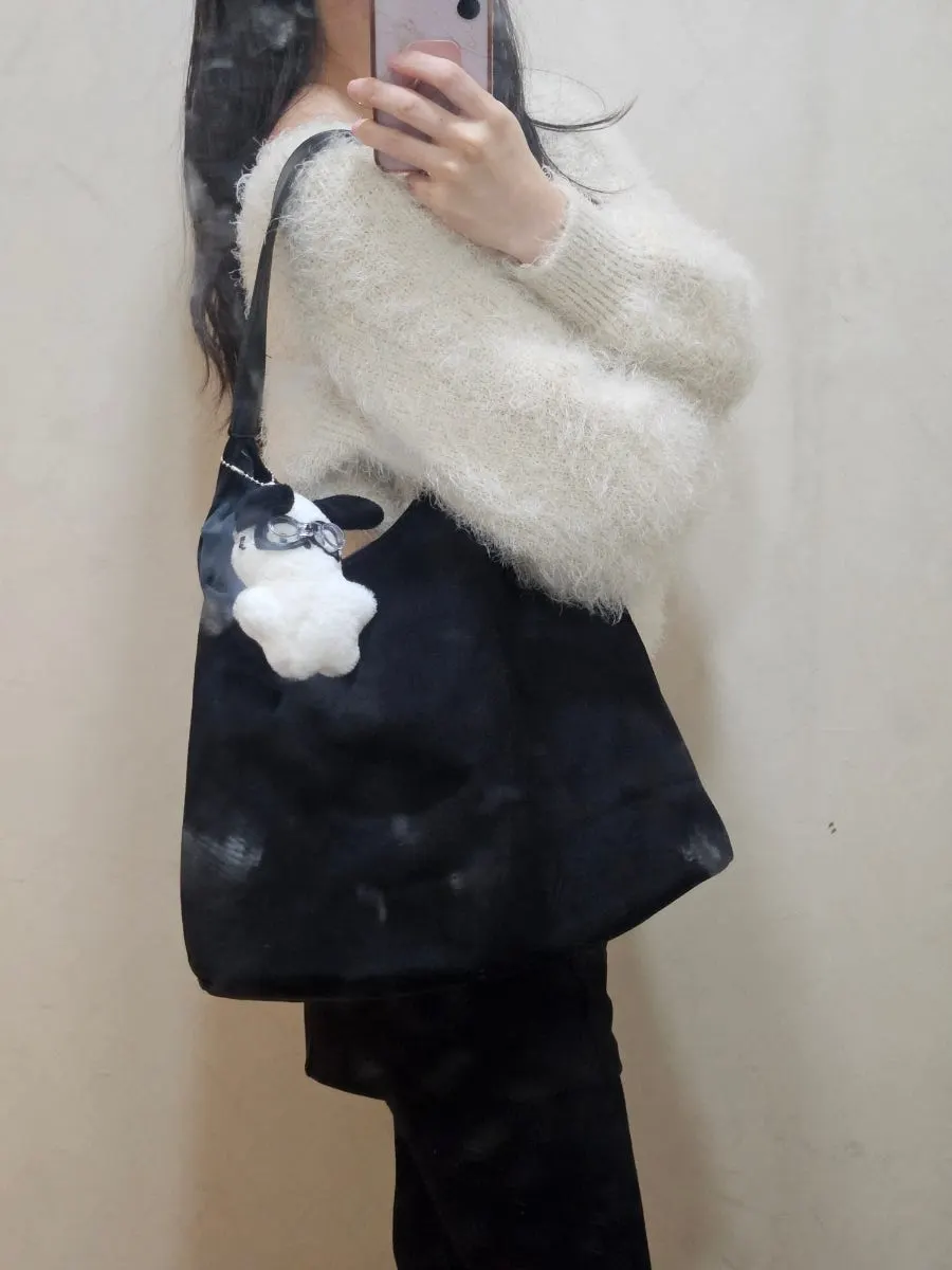 Meda Bag Suede Shoulder Bag used for winter commuting